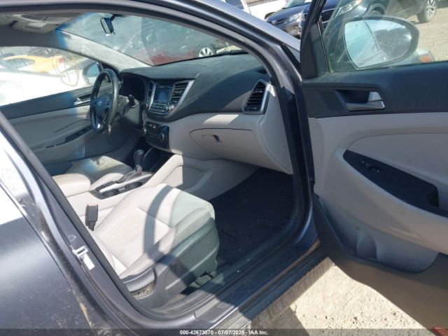 2016 HYUNDAI TUCSON KM8J33A28GU193333 Photo 4