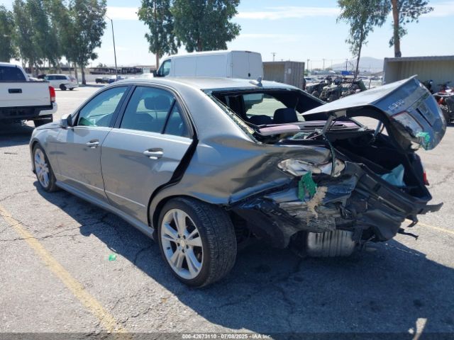 2013 MERCEDES-BENZ E 350 WDDHF5KB9DA728662 Photo 2