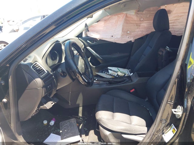 JM1GJ1U55F1219496 Mazda 2015