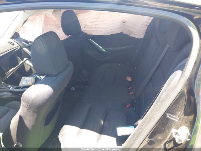 JM1GJ1U55F1219496 Mazda 2015