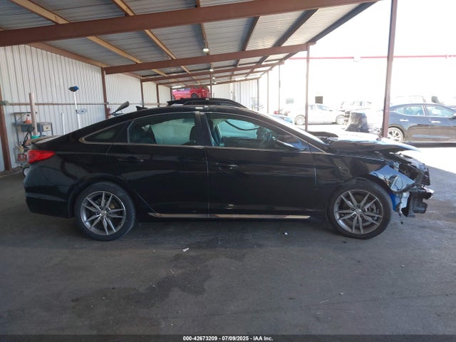 5NPE34AB9HH577547 Hyundai 2017