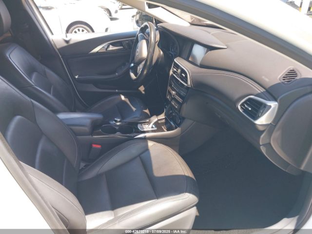 2018 INFINITI QX30 SJKCH5CP5JA006199 Photo 4
