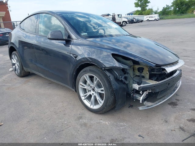 2024 TESLA MODEL Y 7SAYGDEE4RF986192 Photo 0