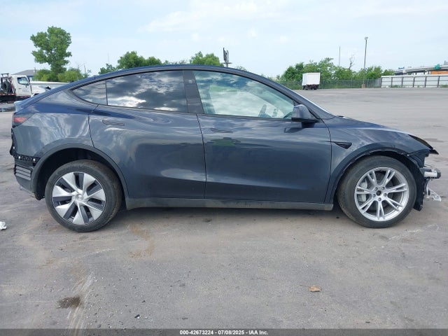 Tesla 2024 2024 7SAYGDEE4RF986192 Image 13