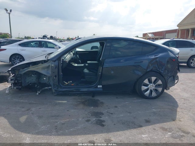 Tesla 2024 2024 7SAYGDEE4RF986192 Image 14