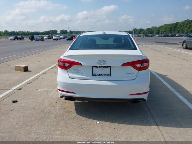 5NPE34AF5HH467971 Hyundai 2017