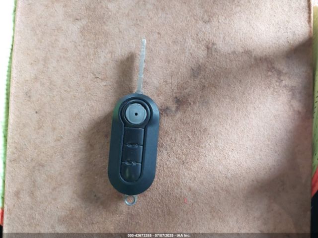 2015 FIAT 500 3C3CFFAR6FT550766 Photo 10