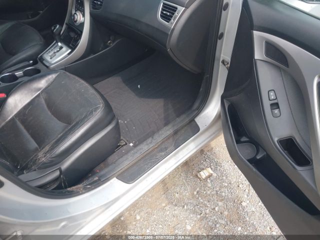 2012 HYUNDAI ELANTRA 5NPDH4AE7CH144258 Photo 4