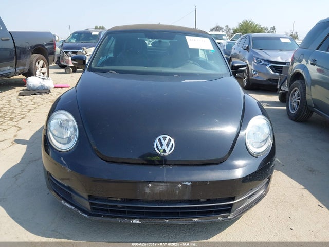 3VW517AT7FM812242 Volkswagen 2015