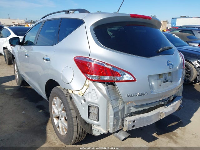 JN8AZ1MU4EW411861 Nissan 2014