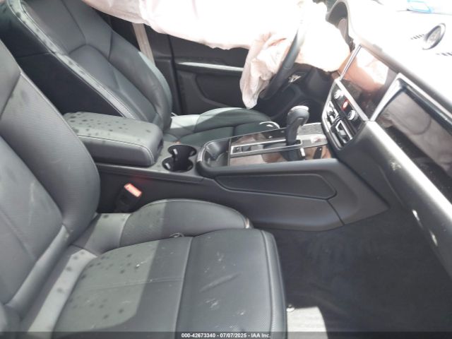 2025 PORSCHE MACAN WP1AA2A55SLB00991 Photo 4