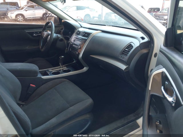 1N4AL3AP2EN340081 Nissan 2014