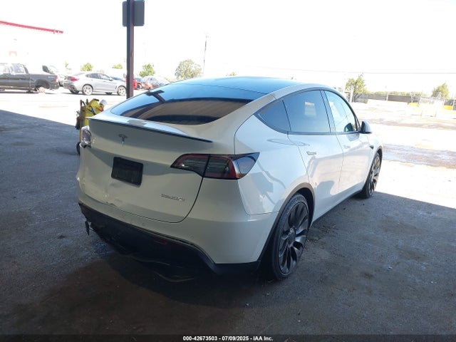 7SAYGDEF5NF368365 Tesla 2022