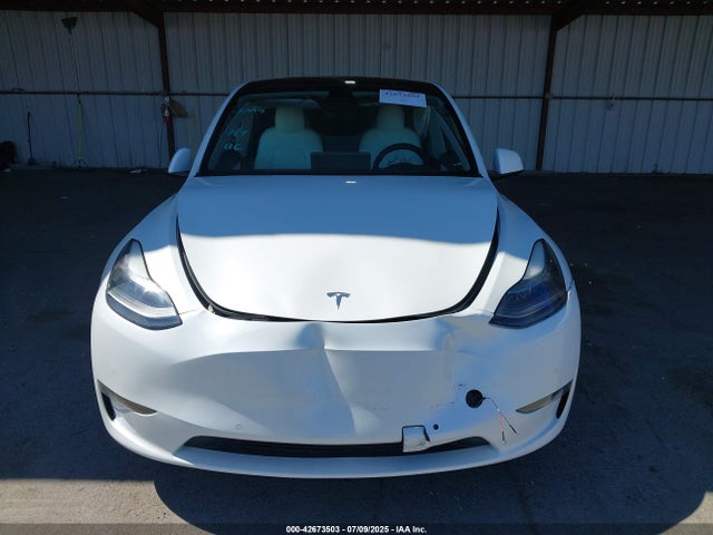 7SAYGDEF5NF368365 Tesla 2022