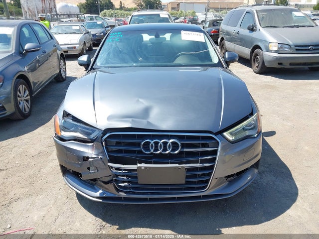 2015 AUDI A3 WAUACGFFXF1081637 Photo 5