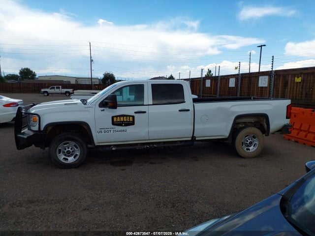 GMC l5p - direct injection, duramax, gen 5, var 1 2018 1GT12REY5JF181645 Image 14