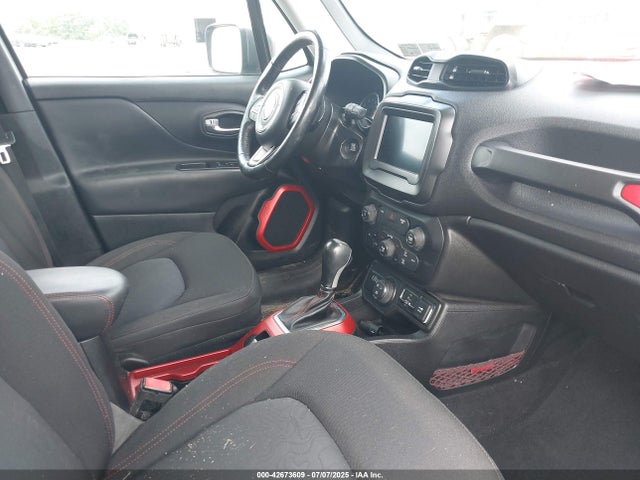 Jeep Renegade 2018 ZACCJBCB8JPH29054 Image 5