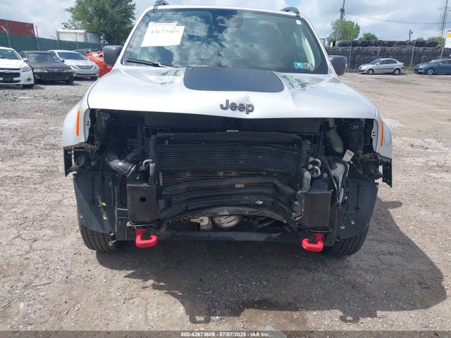 Jeep Renegade 2018 ZACCJBCB8JPH29054 Image 6