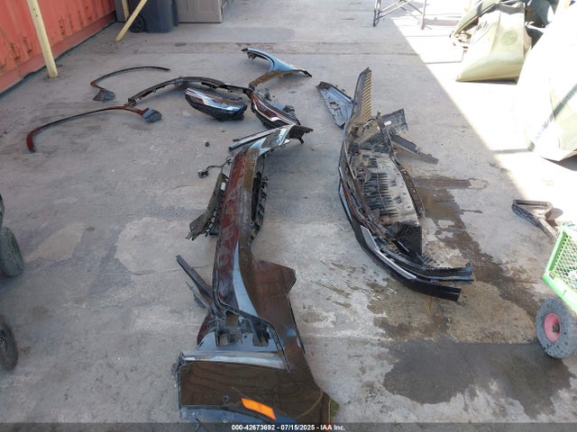 1GYKPDRS6PZ162828 Cadillac lgx