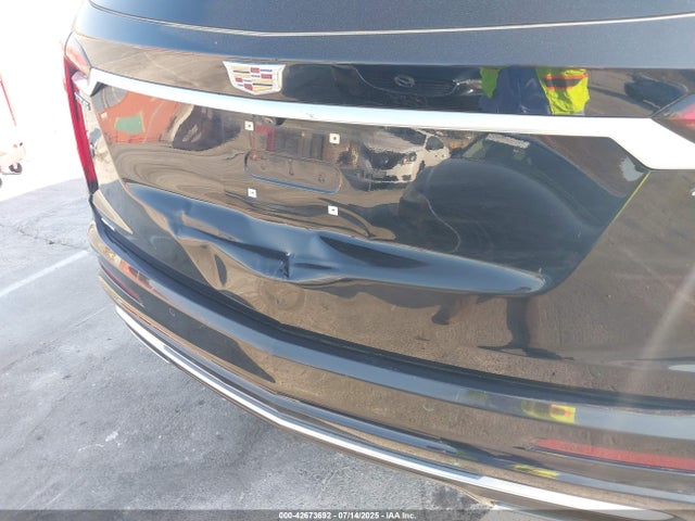 1GYKPDRS6PZ162828 Cadillac lgx