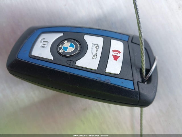 BMW 328I 2016 WBA8E3G50GNU00593 Image 11