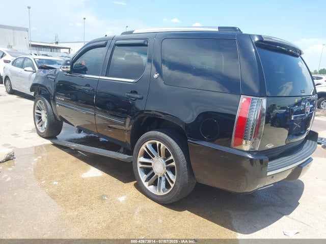 2014 CADILLAC ESCALADE 1GYS4CEF4ER109120 Photo 2