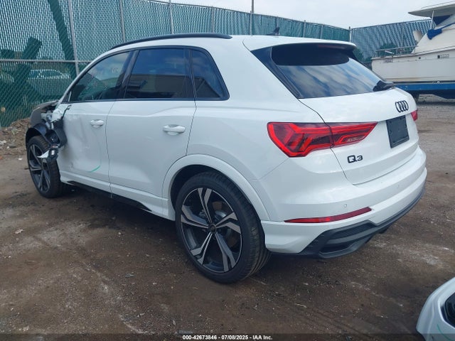 2024 AUDI Q3 WA1EECF37R1179620 Photo 2