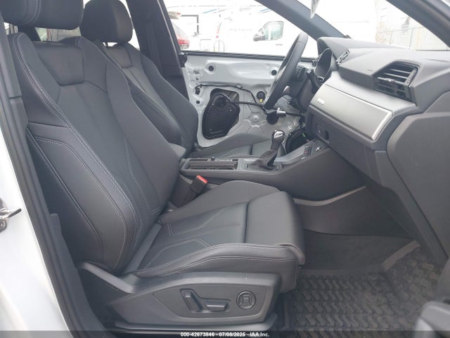 2024 AUDI Q3 WA1EECF37R1179620 Photo 4