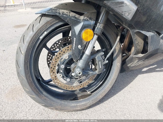 42673853 :رقم المزاد ، ML5ZXCP14SDA35104 vin ، 2025 Kawasaki Zx400 P مزاد بيع
