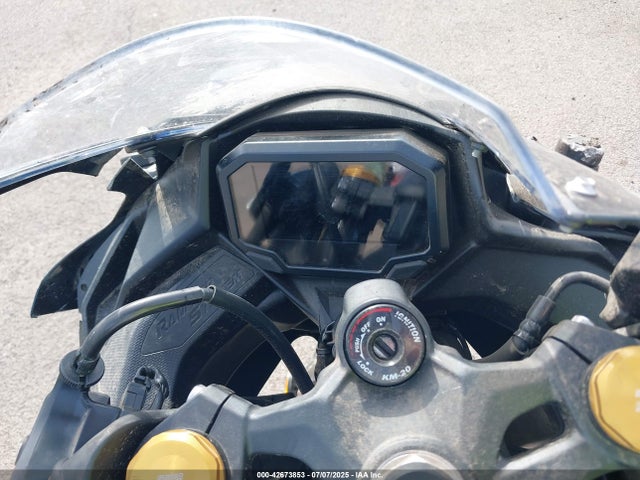42673853 :رقم المزاد ، ML5ZXCP14SDA35104 vin ، 2025 Kawasaki Zx400 P مزاد بيع