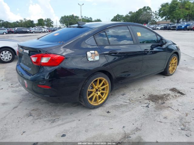 2018 CHEVROLET CRUZE 1G1BC5SM9J7201720 Photo 3