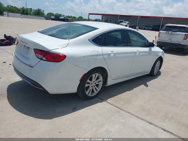 1C3CCCAB2FN552055 Chrysler 2015