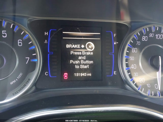 1C3CCCAB2FN552055 Chrysler 2015