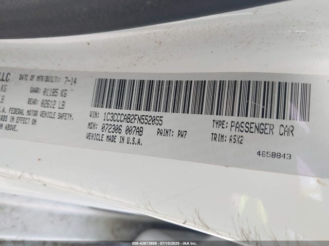 1C3CCCAB2FN552055 Chrysler 2015