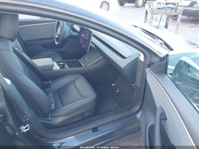 2025 TESLA MODEL 3 5YJ3E1EA9SF999728 Photo 4