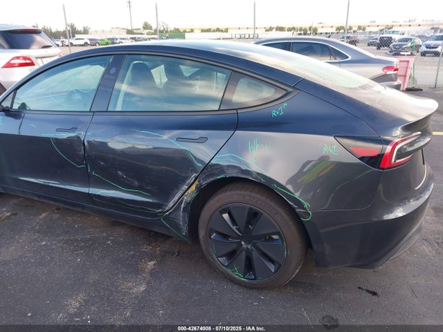2025 TESLA MODEL 3 5YJ3E1EA9SF999728 Photo 5