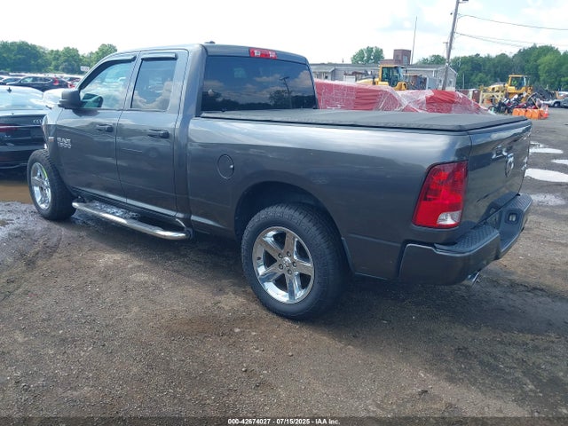 Продаж на аукціоні авто 2017 Ram 1500 Express  4x4 6'4 Box, vin: 1C6RR7FT8HS565661, номер лоту: 42674027