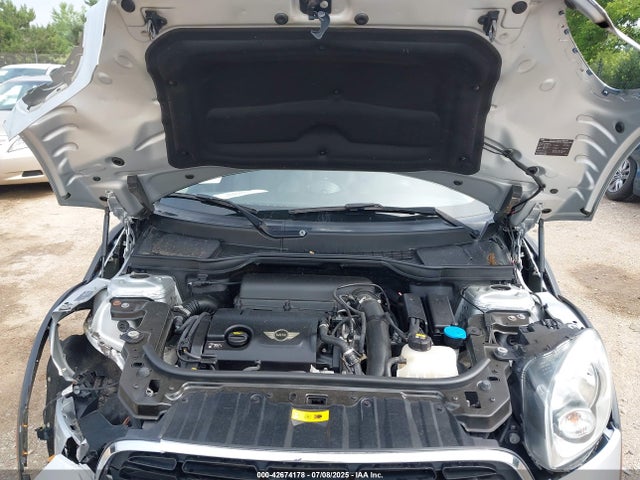 2016 MINI COUNTRYMAN WMWZC5C53GWU21539 Photo 9