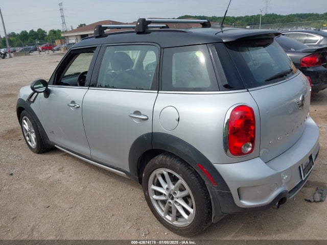 2016 MINI COUNTRYMAN WMWZC5C53GWU21539 Photo 2