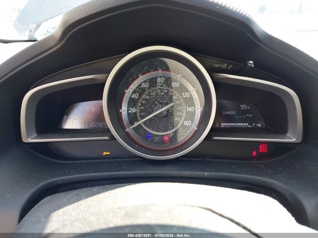 JM1BM1K7XF1231049 Mazda pe