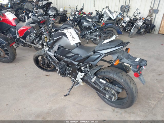 JS1GR7NA1F2101280 Suzuki R749-