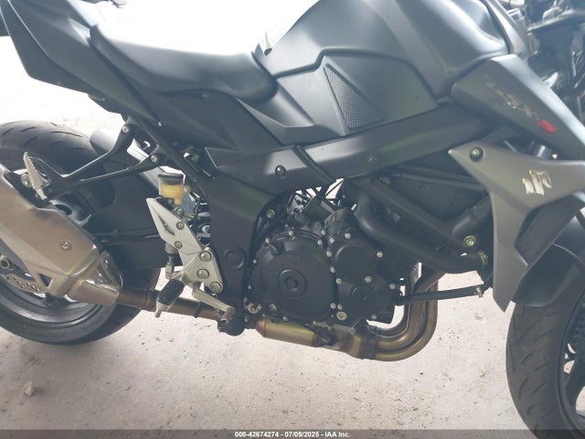 JS1GR7NA1F2101280 Suzuki R749-