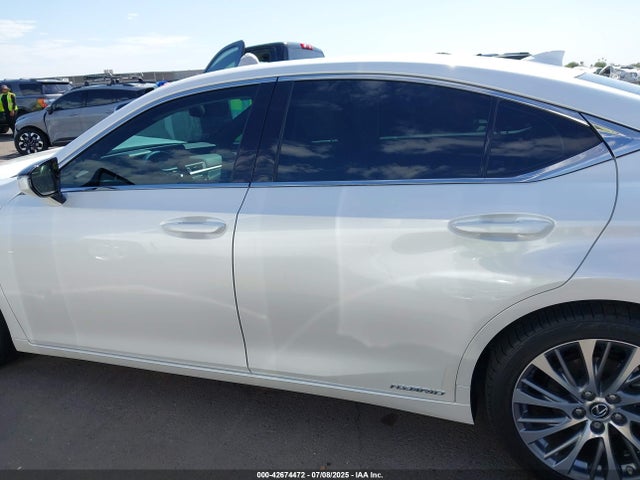 Lexus a25a-fxs, 3nm 2021 58ADA1C13MU009089 Image 15