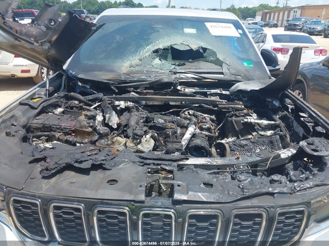 2024 JEEP GRAND CHEROKEE 4XE 1C4RJYB68RC130432 Photo 9