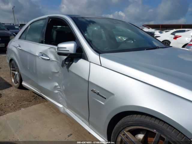 2011 MERCEDES-BENZ E 63 AMG WDDHF7HB8BA356599 Photo 5