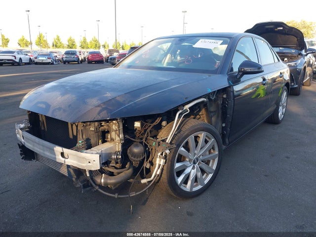 WAUGNAF42HN011030 Audi A4