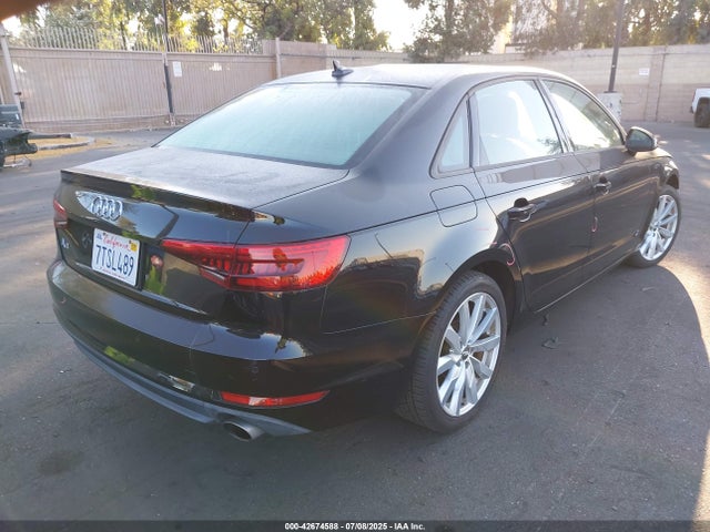 WAUGNAF42HN011030 Audi A4