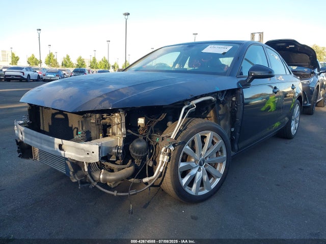 WAUGNAF42HN011030 Audi A4