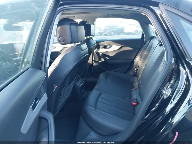 WAUGNAF42HN011030 Audi A4