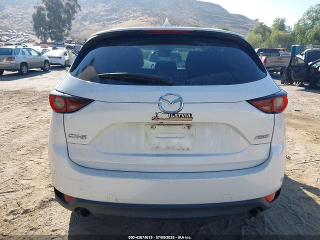 Mazda py 2017 JM3KFACL2H0150942 Image 17